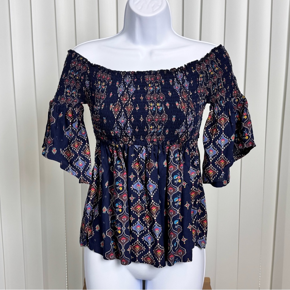 Holister Bohemian Off-Shoulder Smocked Peasant Top - Navy Floral Size Small